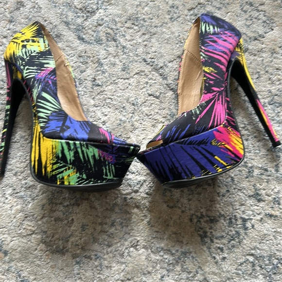 Shoe Dazzle Kamela - Picture 3 of 4